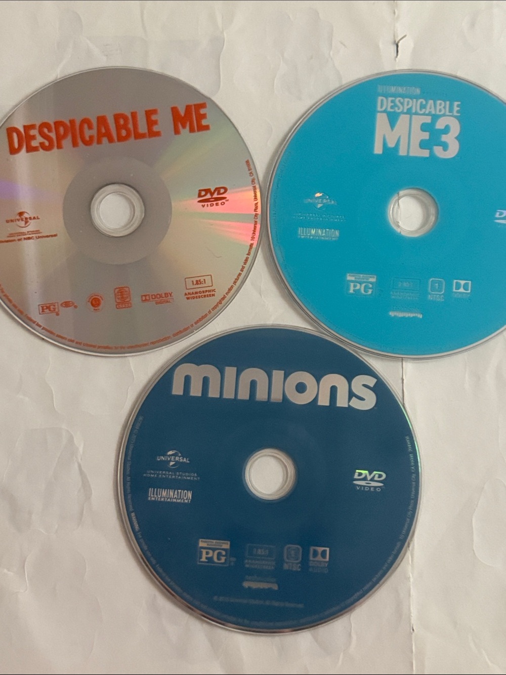 Universal Despicable Me & Minions DVD Set - Blue and Silver Discs